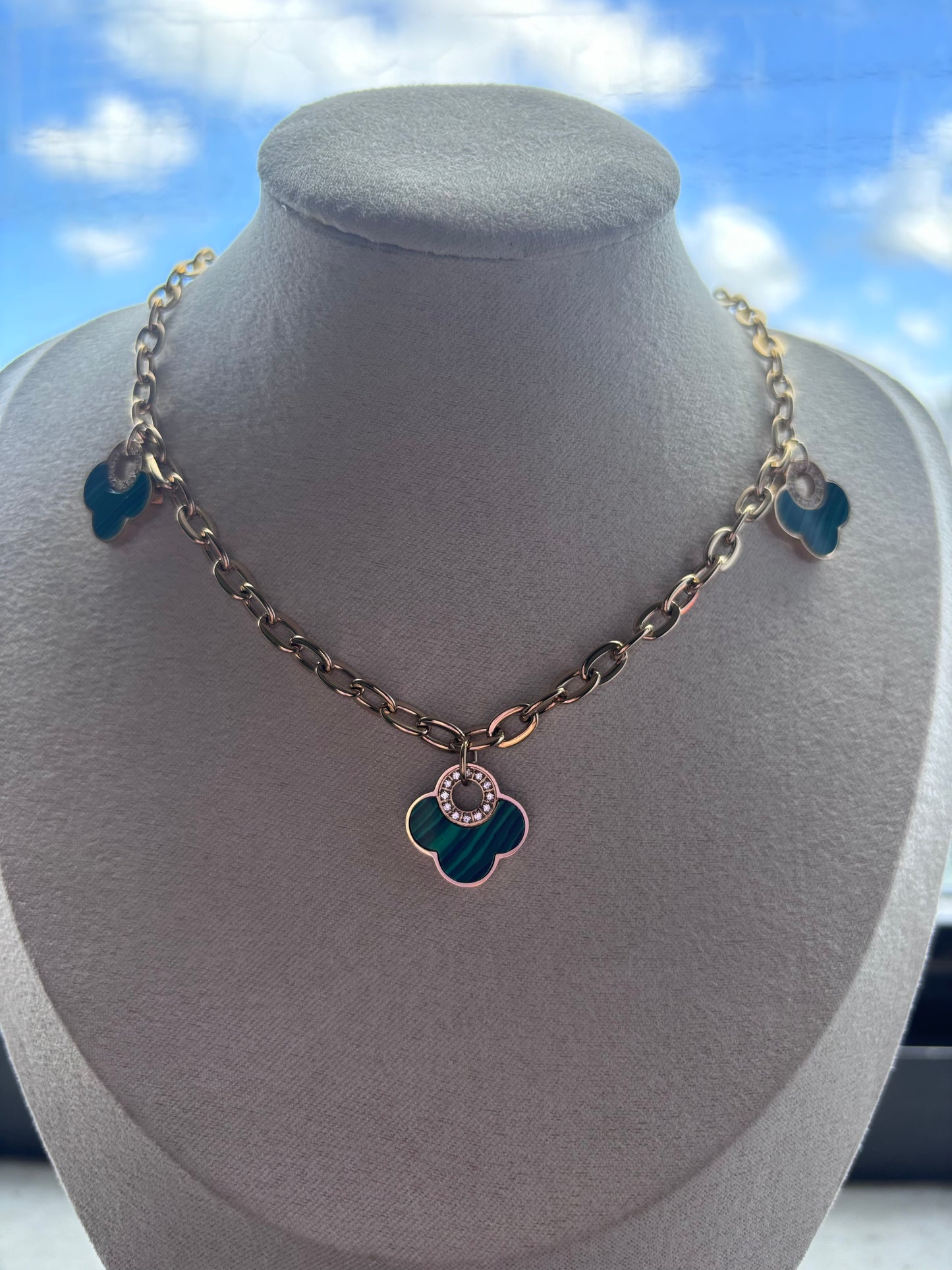 Half Clover Round Link