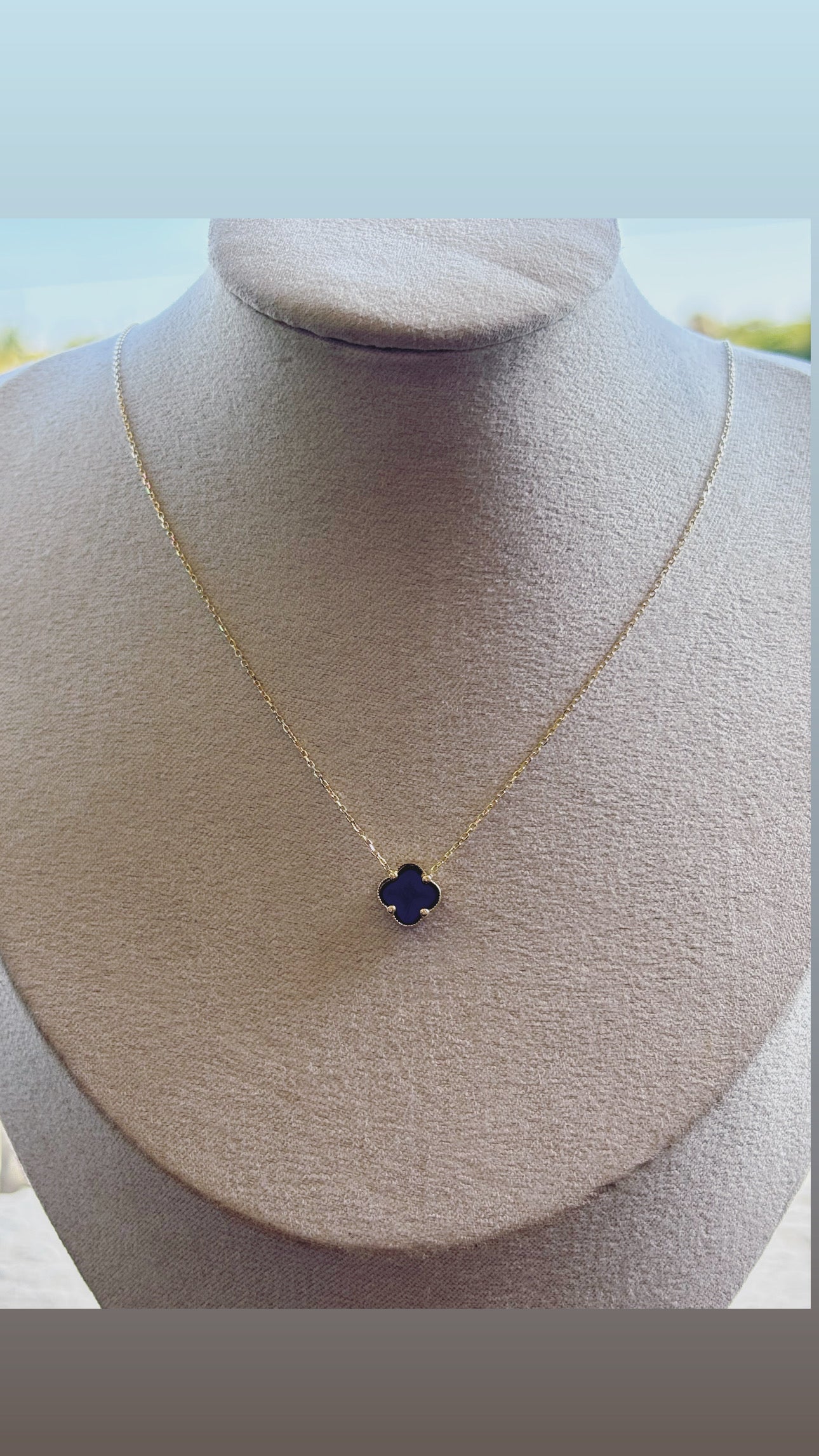 10K Solid Gold • Daisy Pearl