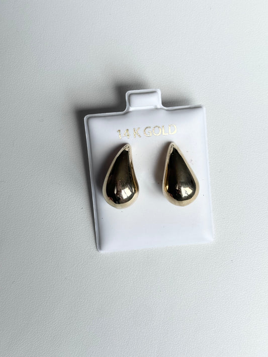 14KT Gold Tear Drops Studs