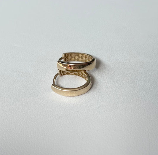 14KT GOLD Oval Mini Hoops