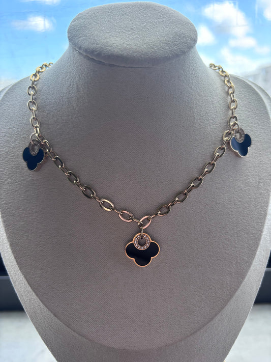 Half Clover Round Link