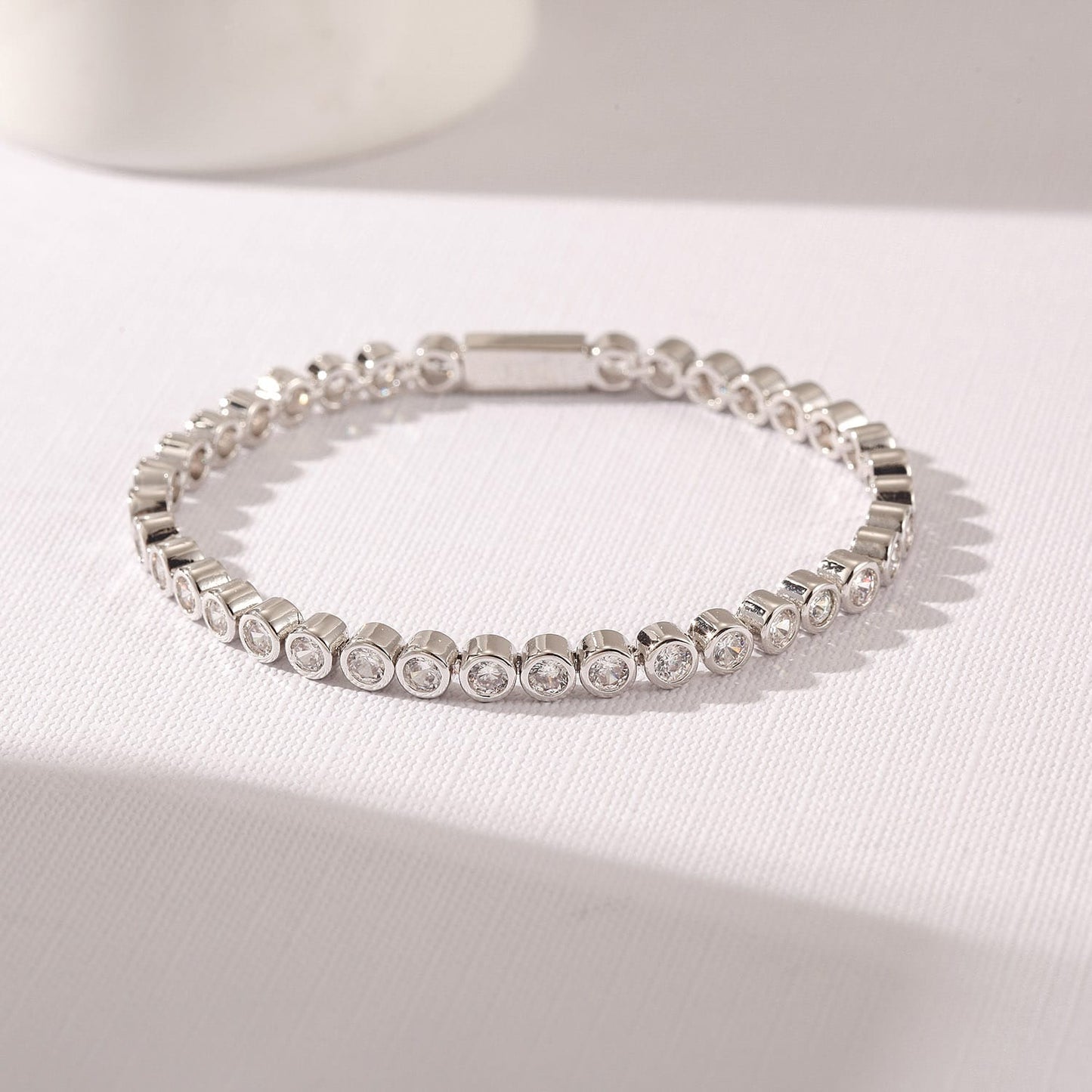 Tennis bracelet